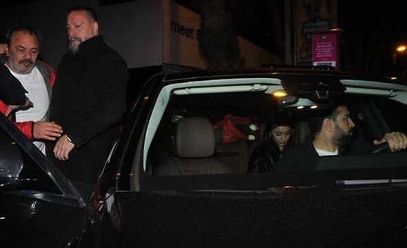 Özcan Deniz 23 yaşlı iranlı sevgilisi ilə - FOTOLAR