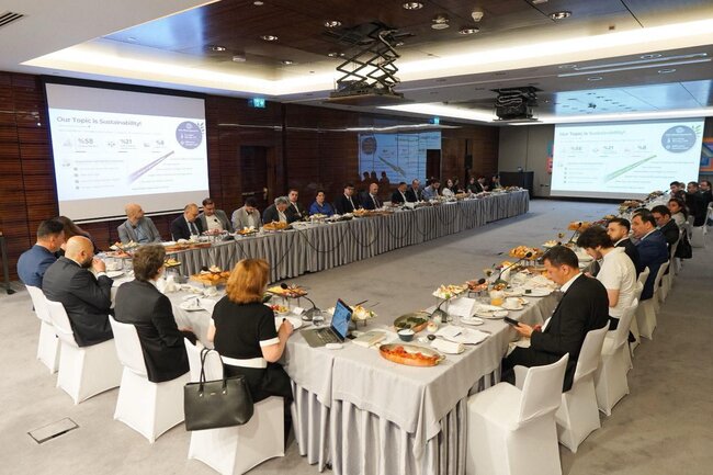 CGE SUSTAINABILITY EVALUATION AND SOFTWARE SERVICES AZERBAIJAN ROTAS CONSULTİNG İLƏ BİRGƏ TƏQDİMAT KEÇİRDİ