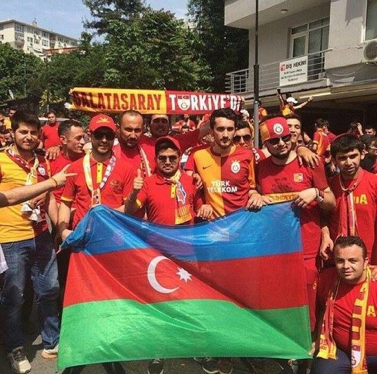 Türkiyədən dəstək: "Sənin tək qardaşın var" - FOTOLAR