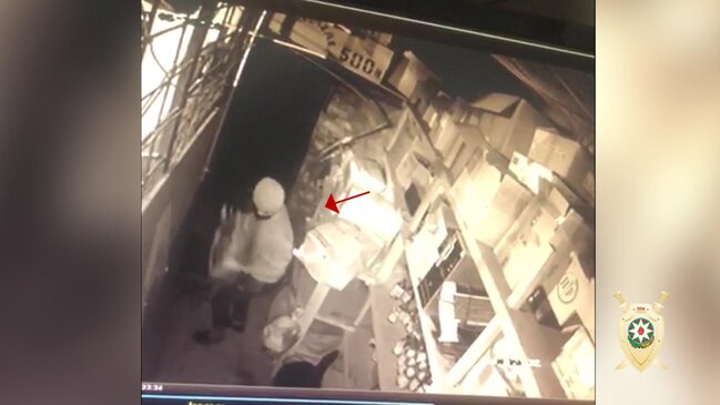 Aptekdən külli miqdarda pul oğurlayan şəxslər SAXLANILDI - FOTOLAR