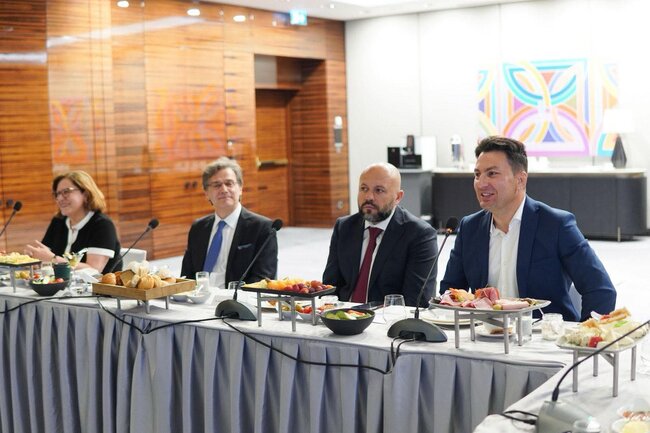 CGE SUSTAINABILITY EVALUATION AND SOFTWARE SERVICES AZERBAIJAN ROTAS CONSULTİNG İLƏ BİRGƏ TƏQDİMAT KEÇİRDİ