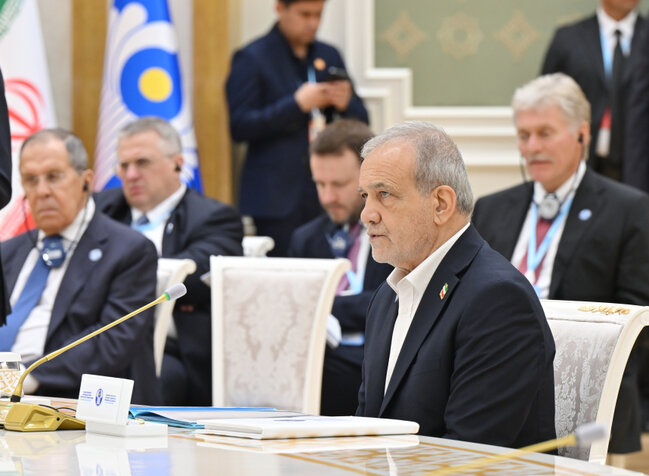 Prezident geniş tərkibdə iclasda iştirak etdi - Fotolar