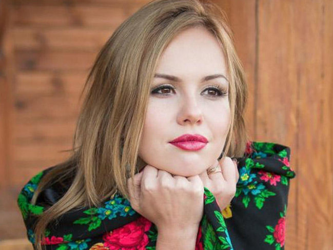 Oyoqlarning erotik fotosuratlari