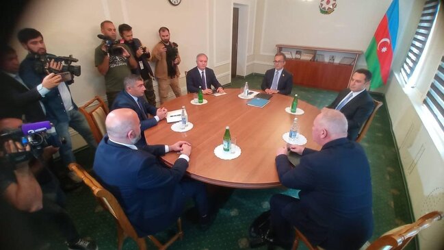 Yevlaxdakı görüşdən FOTOLAR