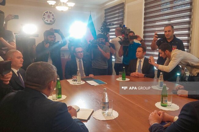 Yevlaxdakı görüşdən FOTOLAR