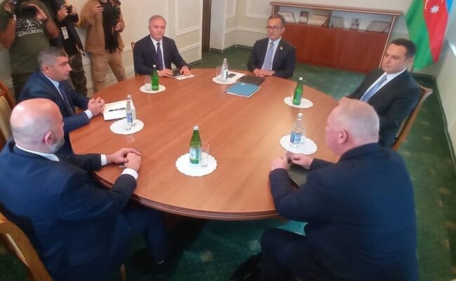 Yevlaxdakı görüşdən FOTOLAR