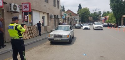 Göygöl rayonunda ƏMİNƏ MARKET istehlakçılarına vaxtı ötmüş yağ satır - VİDEO