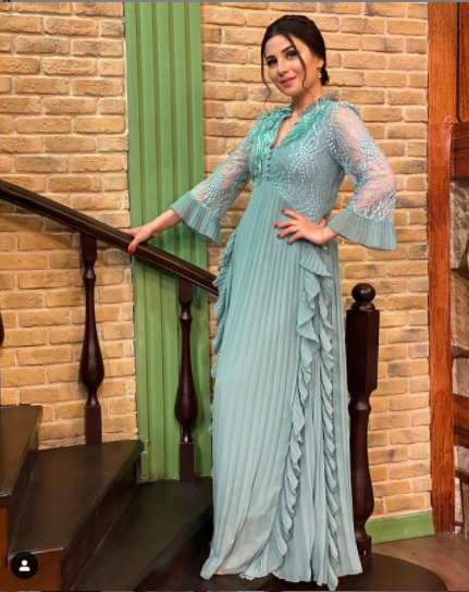 İkinci dəfə ana olan Günay gözəlliyi ilə GÖZ OXŞADI - FOTO