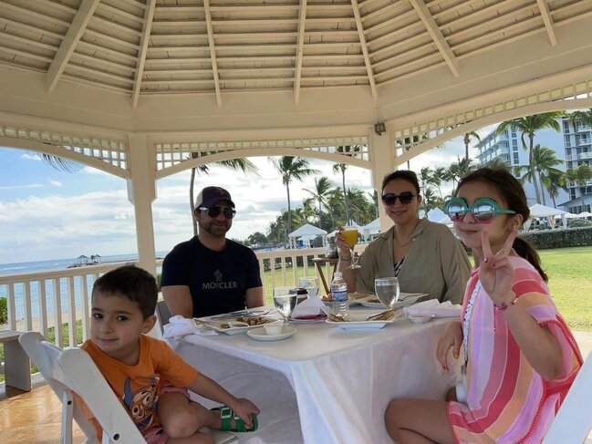 Günel hindistanlı həyat yoldaşından danışdı