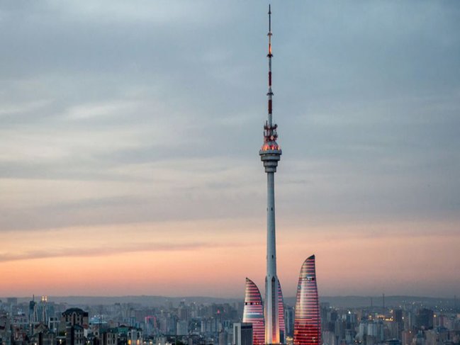 Bakının "ƏN BAHALI" restoranı Teleqüllədə - MENYU VƏ QİYMƏTLƏR