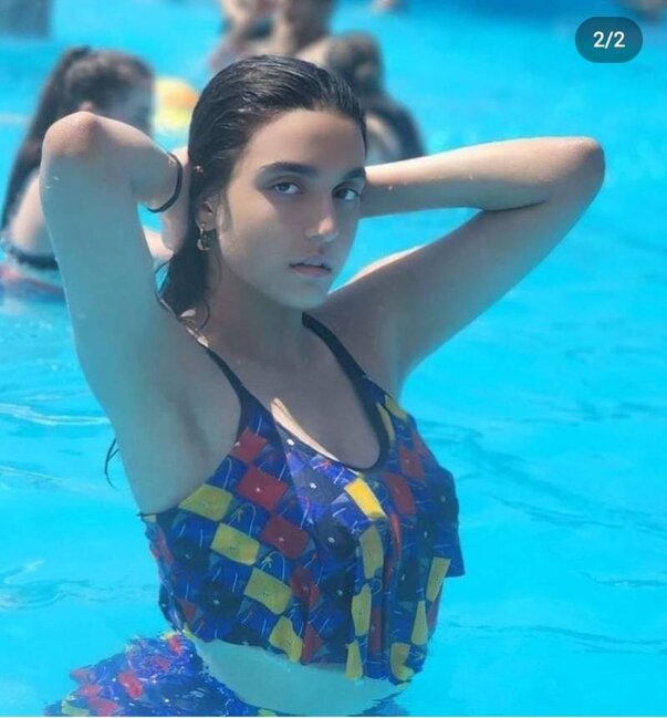 Təranə Qumralın 14 yaşlı qızının HOVUZ FOTOLARI