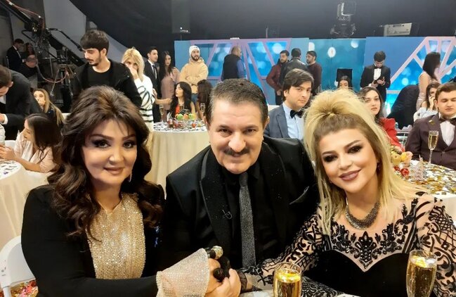 Fotoşopla özünü cavanlaşdırdı - FOTOLAR