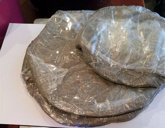 Cinsiyyət orqanında narkotik daşıyan 33 yaşlı qadın hamını dəhşətə gətirdi + FOTO