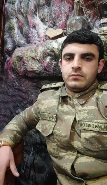 Özünü zabit kimi təqdim edən əsgər ordu sıralarından çıxarıldı - RƏSMİ - FOTO