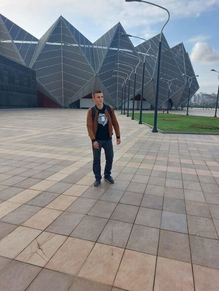 Rekorda imza atan azərbaycanlı məktəbli DANIŞDI - FOTO/VİDEO