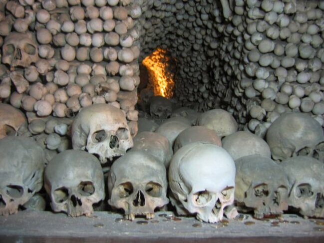 Görənlər dəhşətə düşür - 40 min insanın sümüyündən... - FOTOLAR