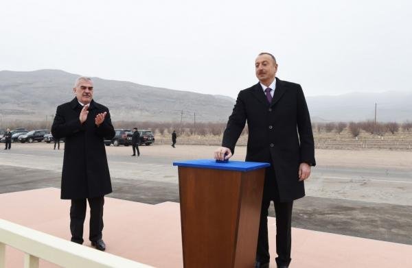 Prezident Naxçıvan ordusunun yeni hərbi texnikasına baxdı - FOTOLAR