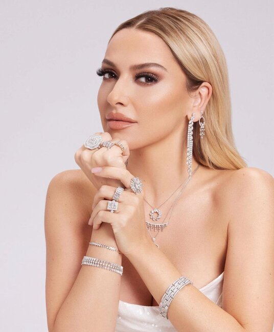 Hadise brilliyant reklamından bu məbləğdə pul qazanacaq