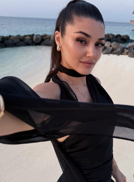 Hande Erçel Hakan Sabancı ilə Maldivdə - FOTOLAR