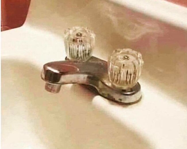 Dünyanın hər yerindən olan insanlar öz evlərində "yadplanetlilər"i görməyə başlayıblar - FOTOLAR