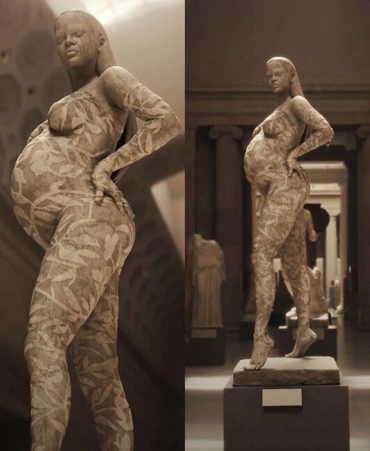 Rihannaya heykəl qoydular