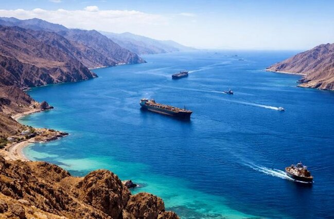 Qətər Hörmüzdən gizli şəkildə tanker keçirir