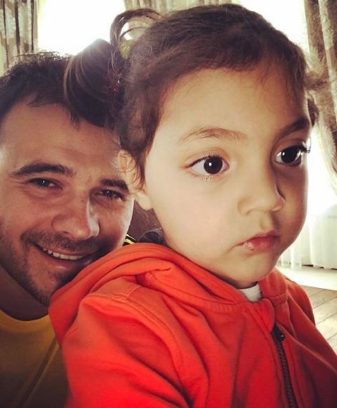 Leyla Əliyevanın qızı ilə birgə çəkilən "selfie"sini paylaşdı - FOTO