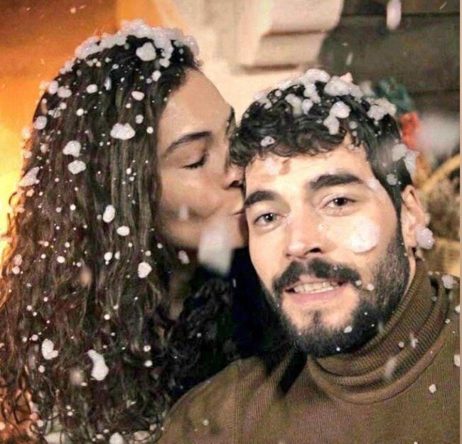 Reyyanın Miranı öpdüyü görüntülər YAYILDI - FOTO