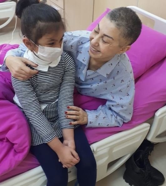 Xərçəngə qalib gələn Zülfiyyənin xəstəxanadan görüntüsü yayıldı - FOTO