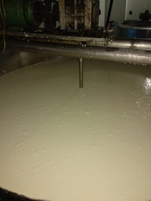 Daha bir süd sexinin qapısına qıfıl vuruldu - FOTO