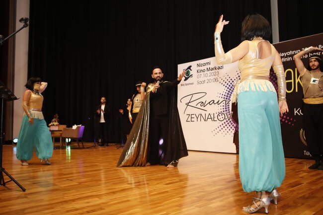 Rəvanın "Təklik" adlı solo konserti keçirildi-FOTOLAR