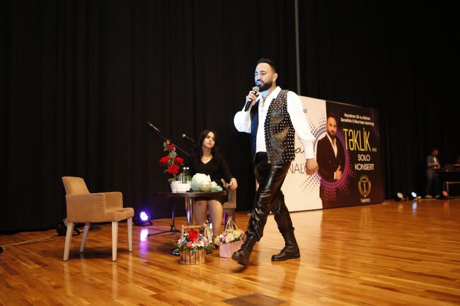 Rəvanın "Təklik" adlı solo konserti keçirildi-FOTOLAR