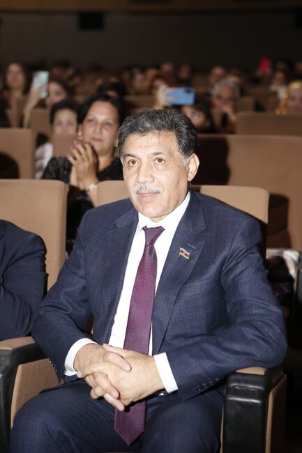 Rəvanın "Təklik" adlı solo konserti keçirildi-FOTOLAR