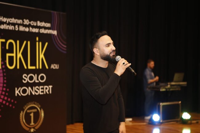 Rəvanın "Təklik" adlı solo konserti keçirildi-FOTOLAR