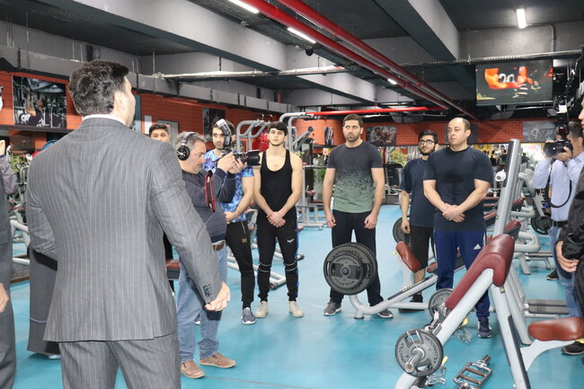 Gənclər və idman naziri Kamil Zeynallıya məxsus fitness zalının qonağı oldu - FOTO - VİDEO