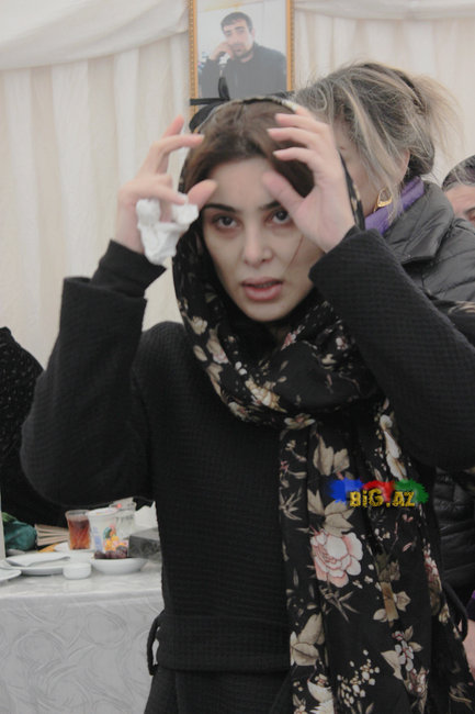 "Ürəyim yanır, 15 yaşlı balası yetim qaldı" - Qardaşını qara torpağa verən ifaçı/ YASDAN VİDEO+ FOTO