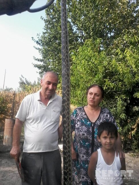 Azərbaycanda dəhşətli ilan öldürülüb: 5.5 metr uzunluqda - FOTO