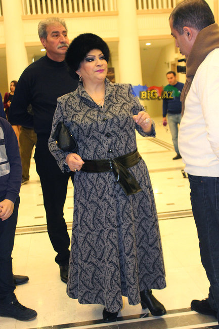 Afaq Bəşirqızı həyat yoldaşı və nəvələri ilə - FOTOLAR