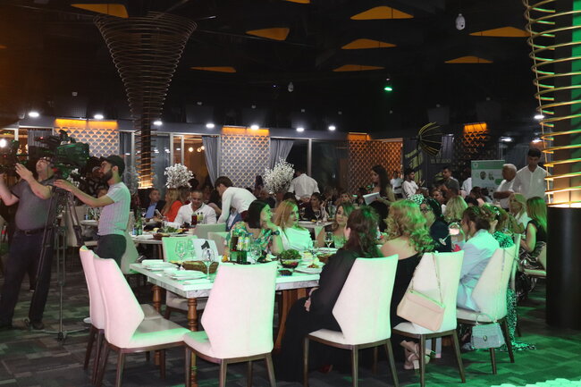 Səhiyyə işçilərinin peşə bayramı münasibətilə möhtəşəm tədbir keçirildi - VİDEO