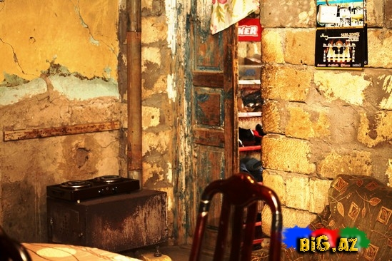 Şəhid Emin Bağırovun ailəsi hazırda bu evdə yaşayır - ÖZƏL FOTOLAR