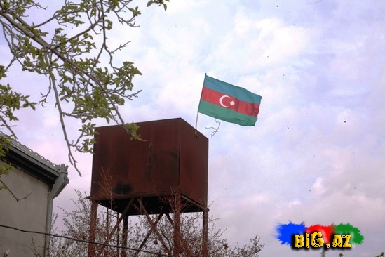 Şəhid Emin Bağırovun ailəsi hazırda bu evdə yaşayır - ÖZƏL FOTOLAR