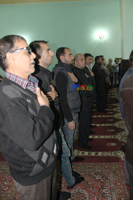 AŞURA GÜNÜ OLANLAR: Gizli zəncir vuranlar, dilənçilər ... VİDEO+FOTO