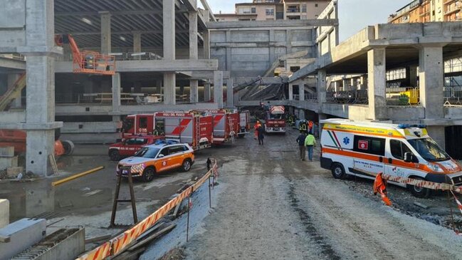 İtaliyada tikilməkdə olan binanın uçması nəticəsində azı 2 nəfər ölüb