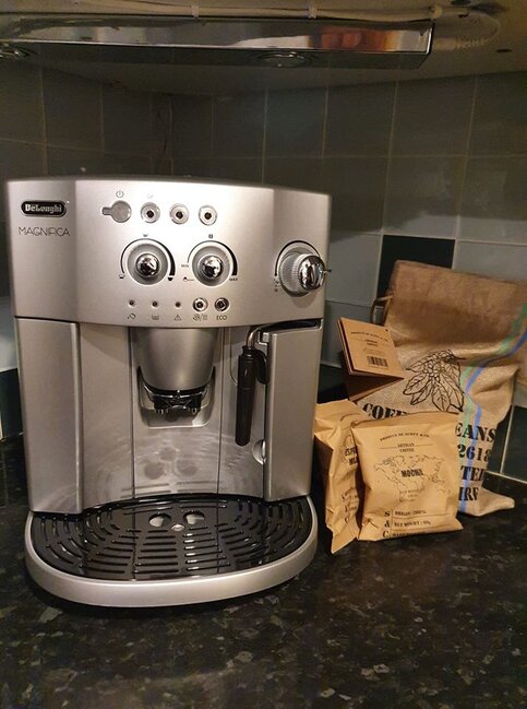 Dünyanın hər yerindən olan insanlar öz evlərində "yadplanetlilər"i görməyə başlayıblar - FOTOLAR