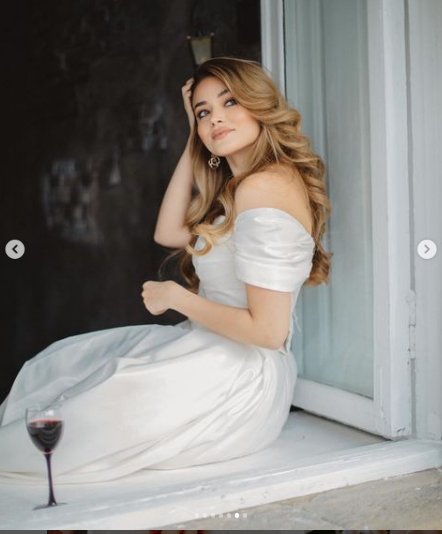 Mələkxanımın özündən gözəl qızı gözəlliyi ilə GÖZ OXŞADI - FOTO-VİDEO