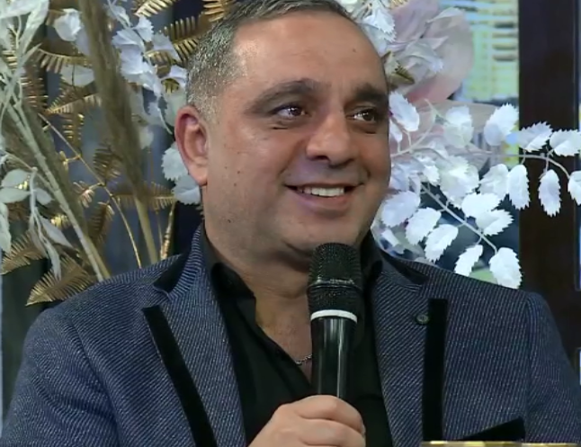 Bu azərbaycanlı məşhurun görün neçə bacı-qardaşı var: Hər kəs ŞOKA DÜŞDÜ - FOTO