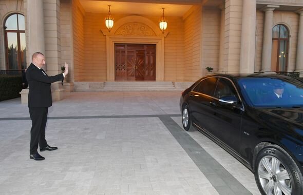 Prezident İlham Əliyevin Albaniyanın Baş naziri ilə geniş tərkibdə görüşü olub - FOTO