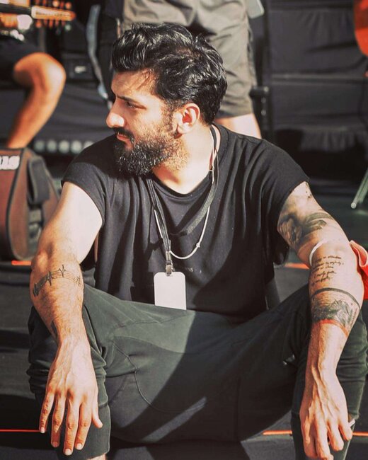 İki aylıq sevgilisindən ayrıldı