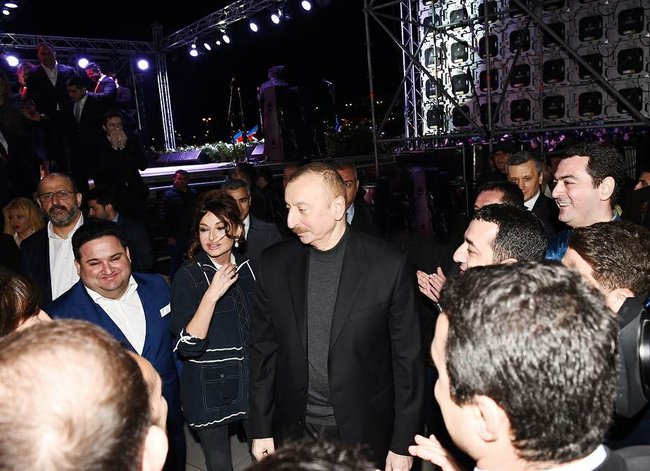 Xalq artisti Aygün Kazımova Prezident İlham Əliyev ilə: – FOTOLAR