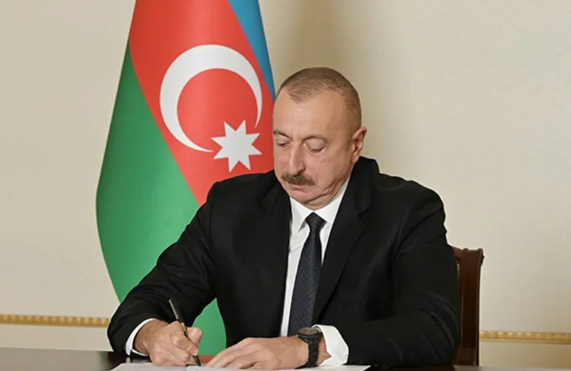 Prezidentdən mükafat və maaş əlavələri ilə bağlı mühüm fərman